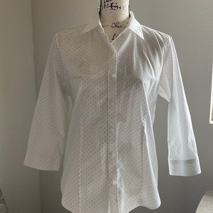 LL Bean Women’s Button Down S white with navy polka dots